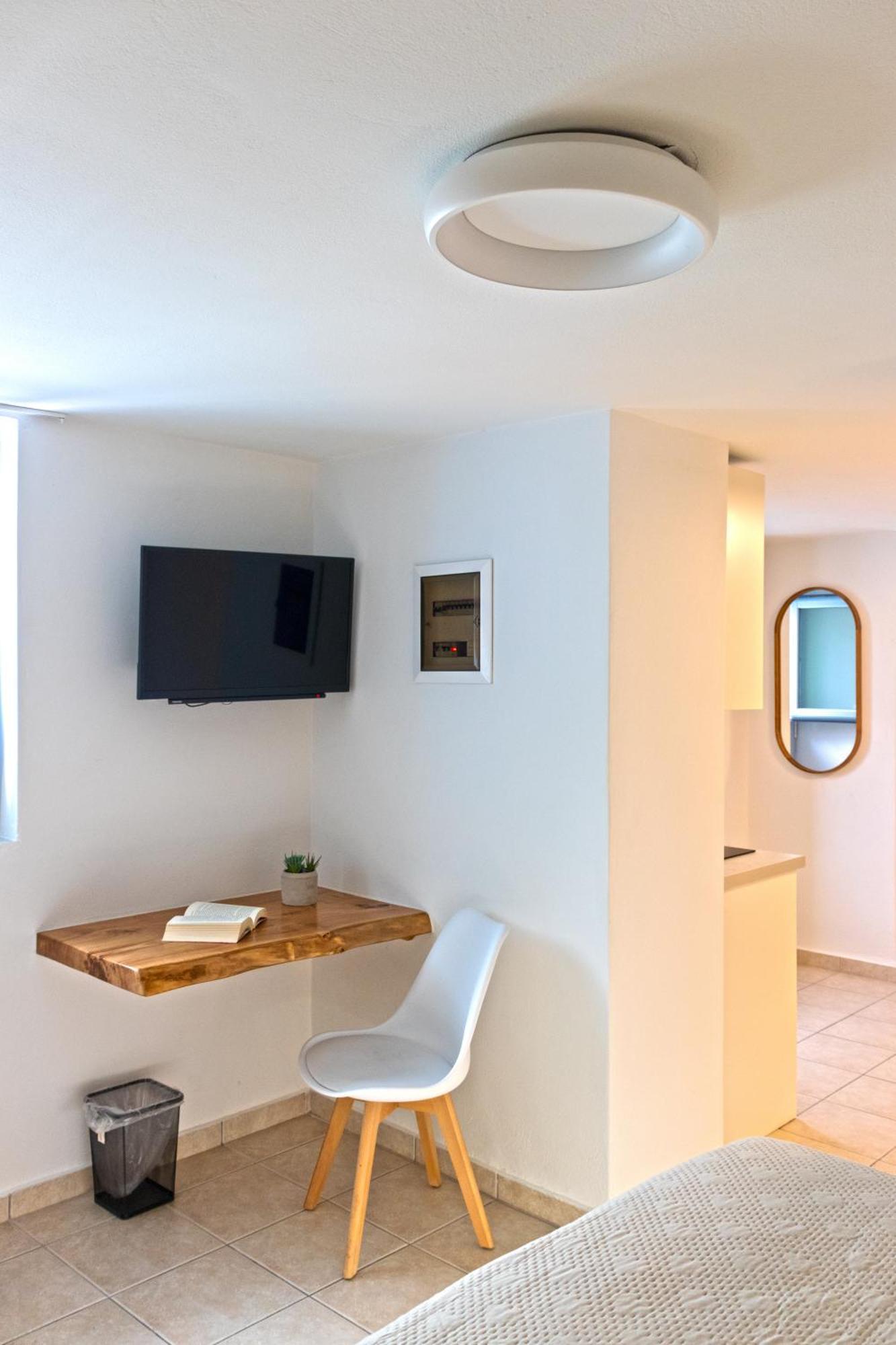 Aotes Apartment
