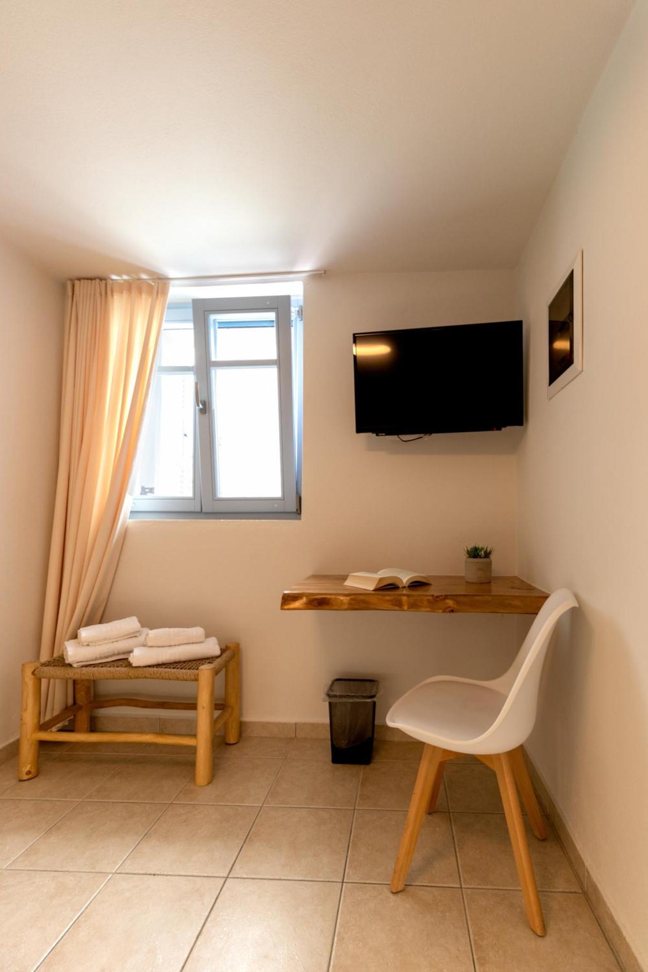Aotes Apartment Naxos City